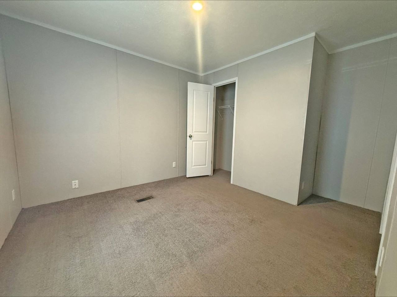 705 W 8th St Trlr D #705D8 - Photo 5 of 10