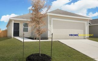 featured image of 4539 Martin Way