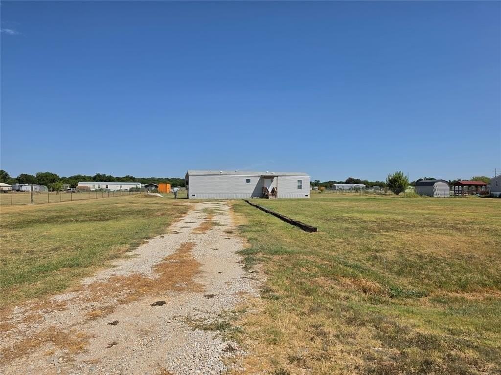 120 Sooner Rd - Photo 3 of 28
