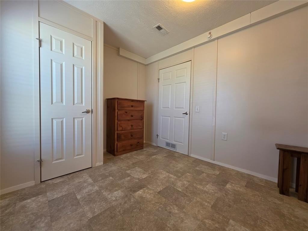 120 Sooner Rd - Photo 7 of 28