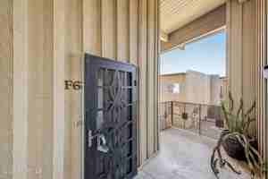 featured image of 2525 N Alvernon Way #F6