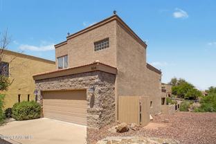 504 S Stephanie Loop - Photo 1 of 1