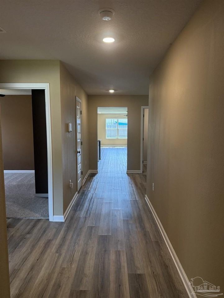 5462 Peach Dr - Photo 4 of 26