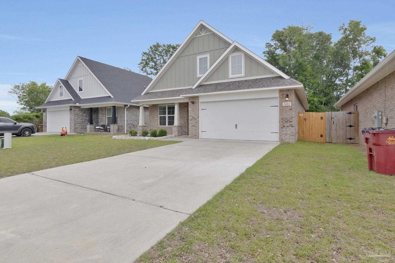 5402 Parkside Dr - Photo 3 of 50