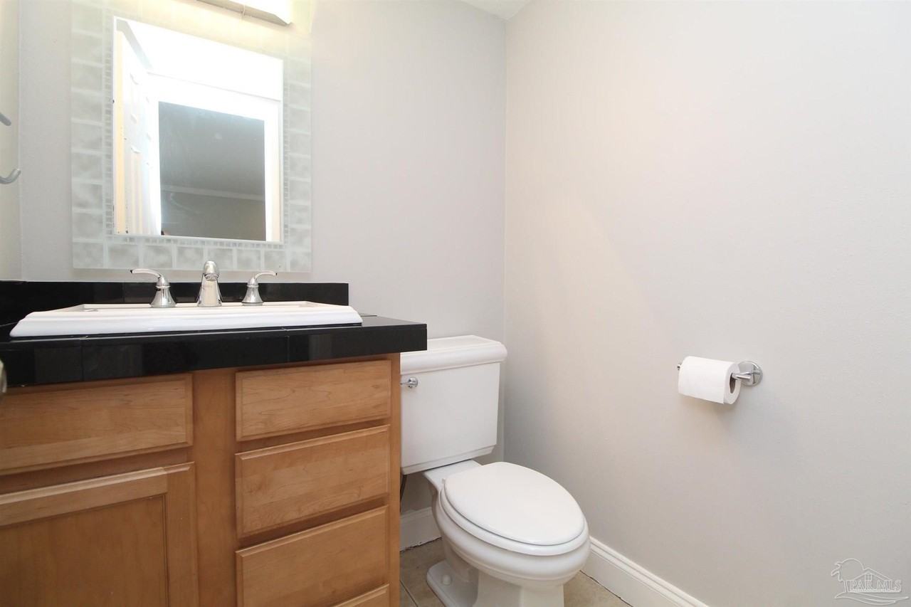1804 Loyola St - Photo 7 of 25
