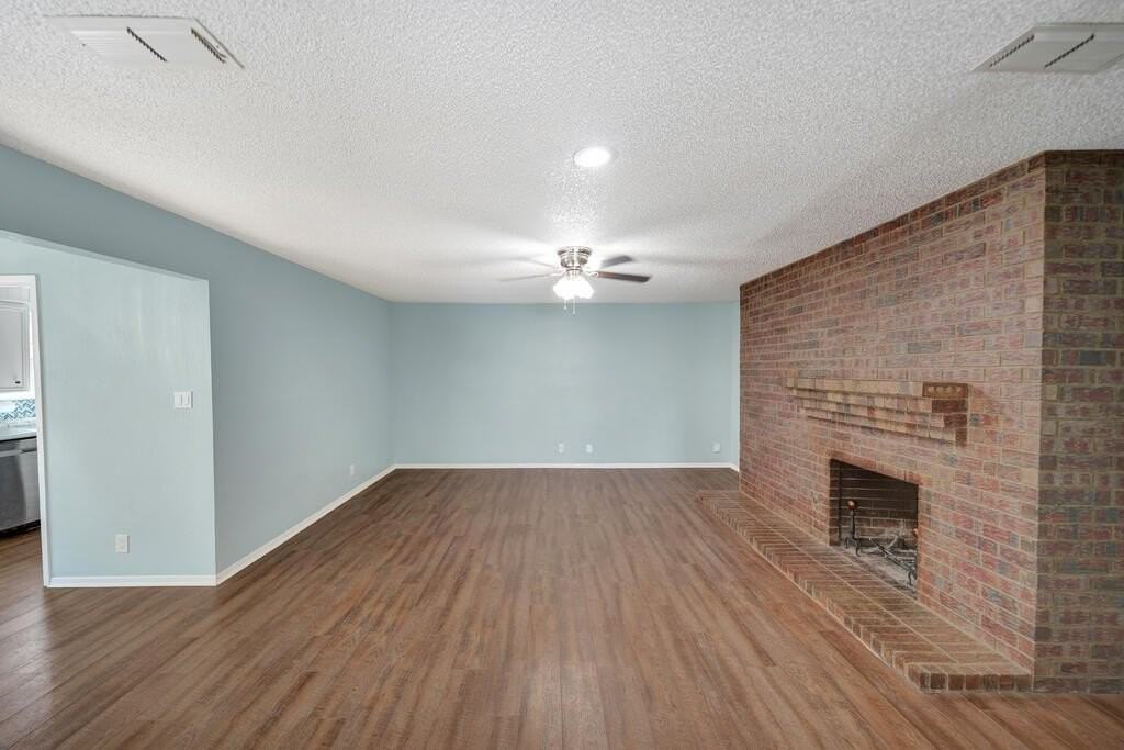 4305 Saint Andrews Dr #A - Photo 4 of 29