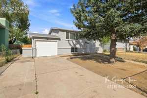 featured image of 1495 Prado Dr