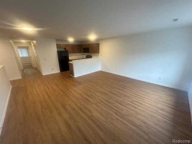 19 Eden Park Dr - Photo 2 of 12