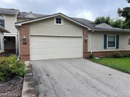 featured image of 5658 Drake Hollow Dr E