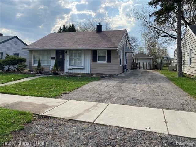 3133 Warick Rd - Photo 2 of 28