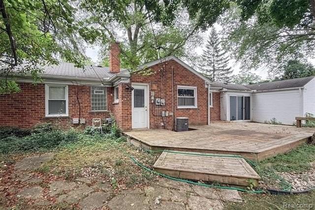 1846 Pembroke Rd - Photo 7 of 37