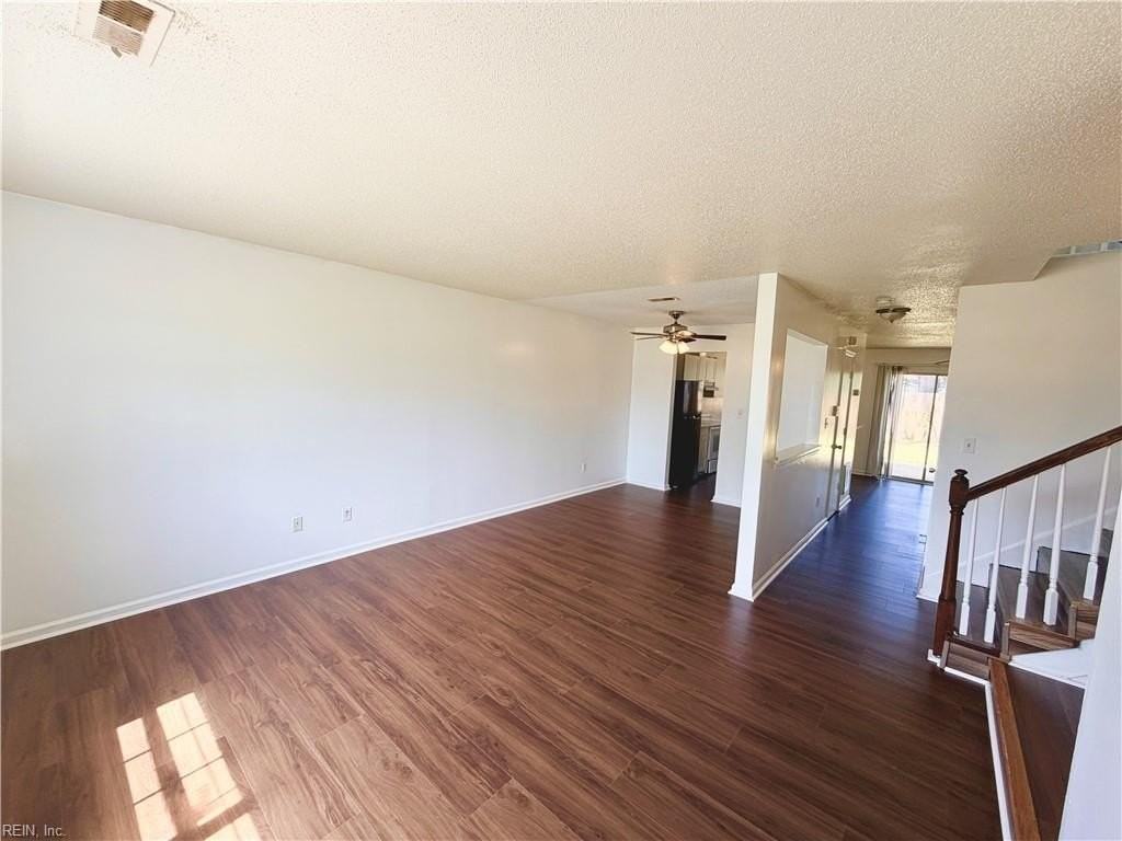 3404 Clover Meadows Dr - Photo 6 of 38