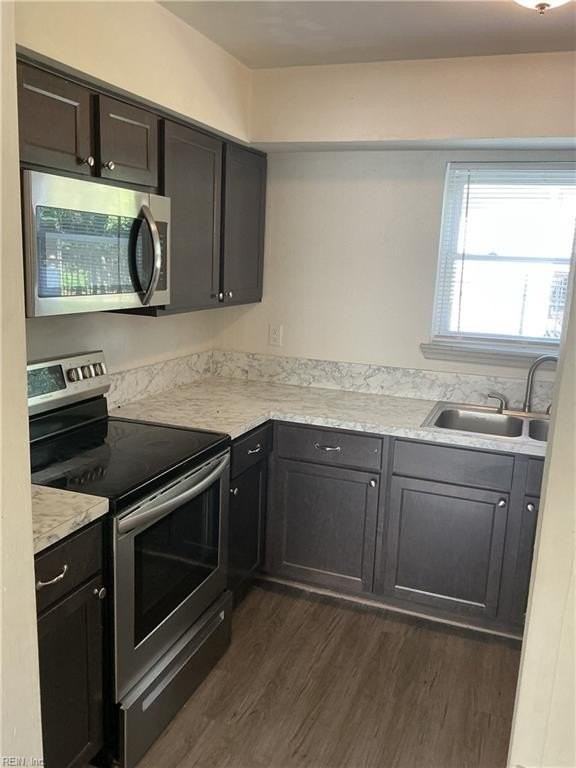 2905 Llewellyn Ave #2 - Photo 4 of 8