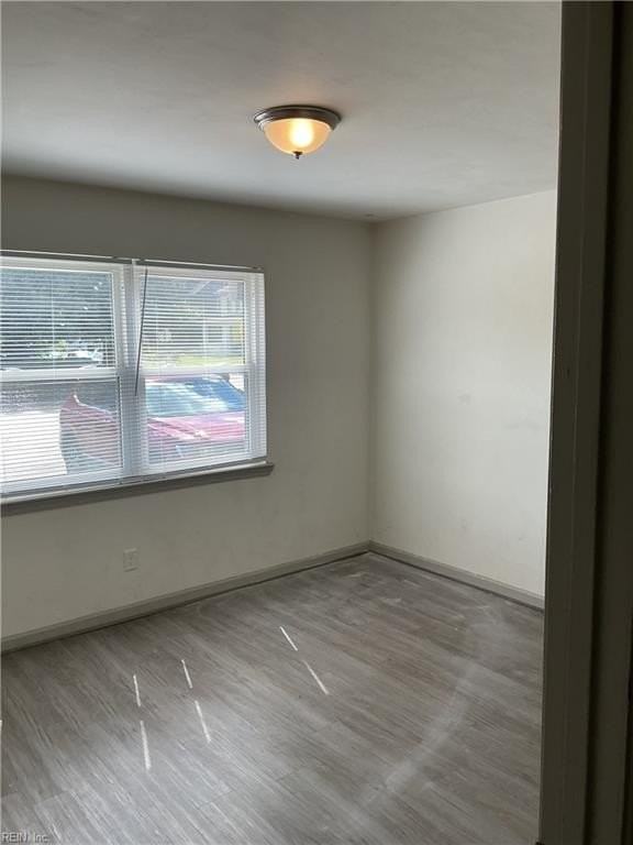 2905 Llewellyn Ave #2 - Photo 7 of 8
