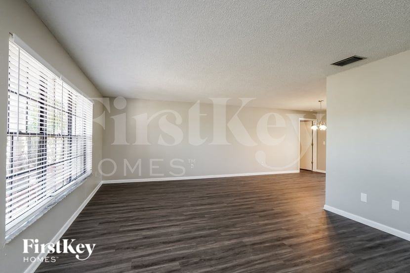 1912 Se 6th Ter - Photo 2 of 15