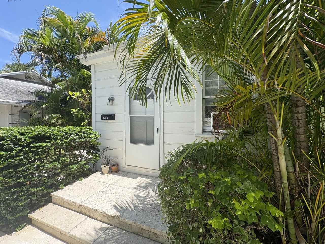 150 Australian Ave - Photo 2 of 19