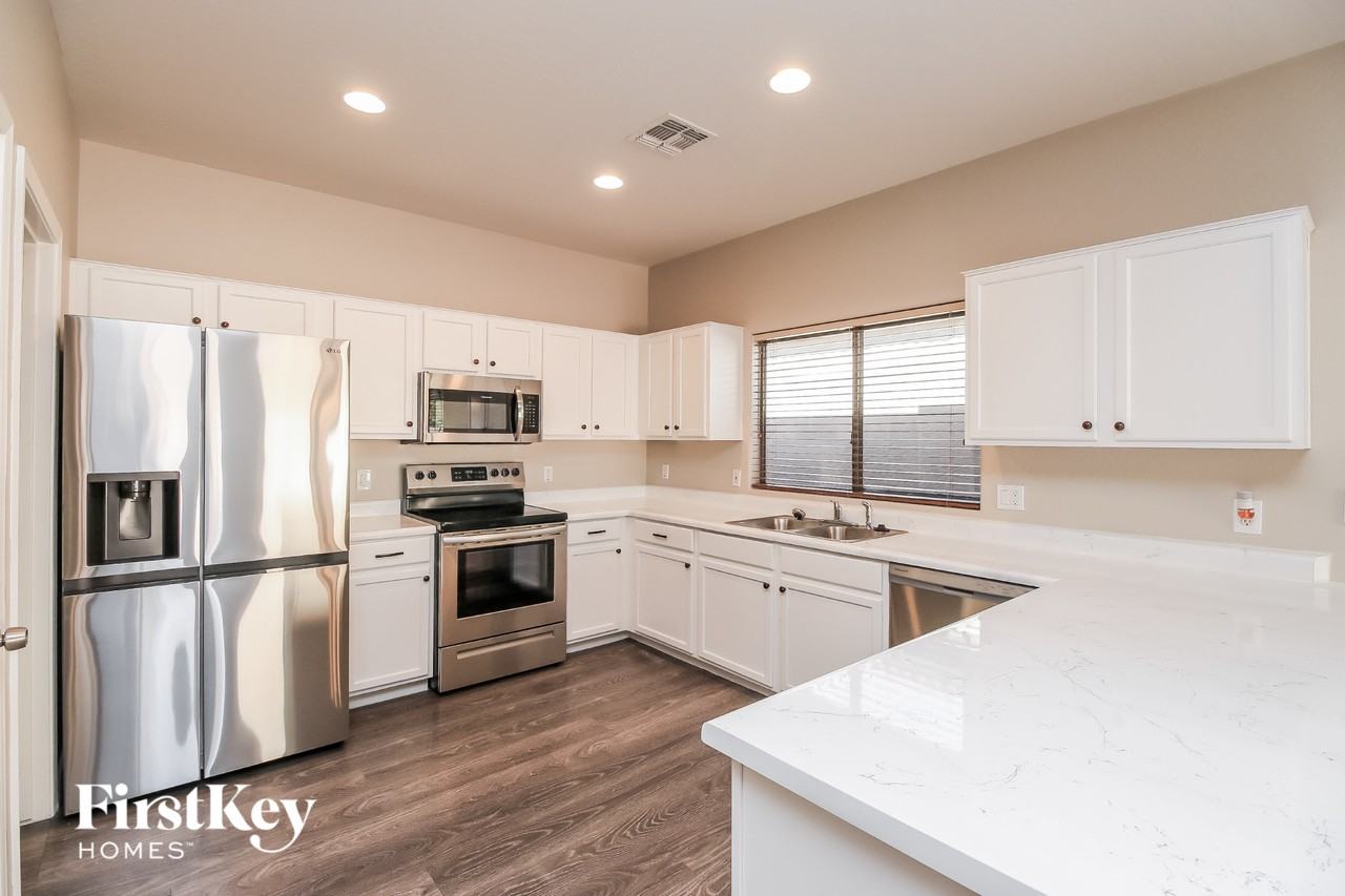 28067 N Quartz Dr - Photo 7 of 15