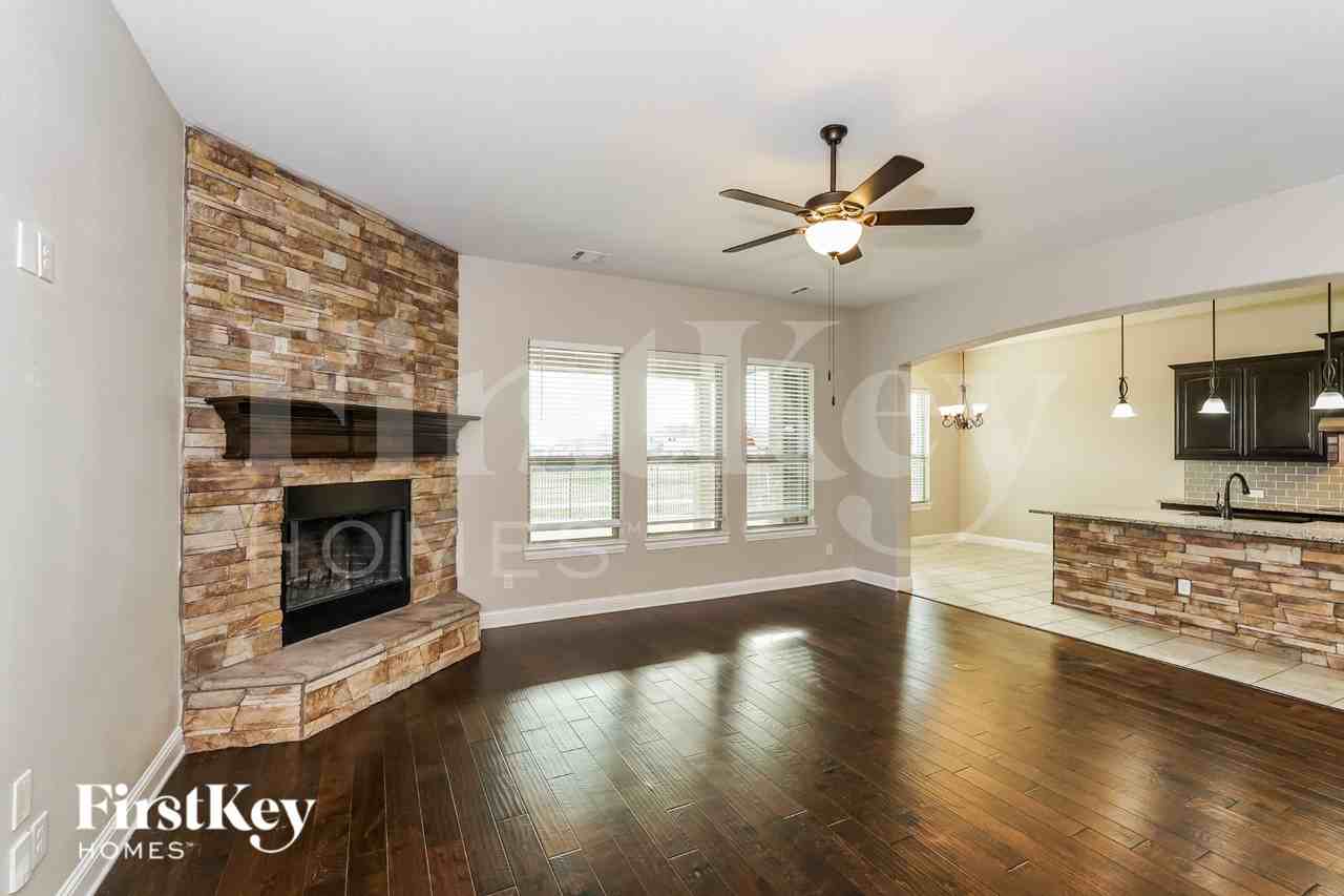 4010 Arbor Grove Trl - Photo 4 of 16