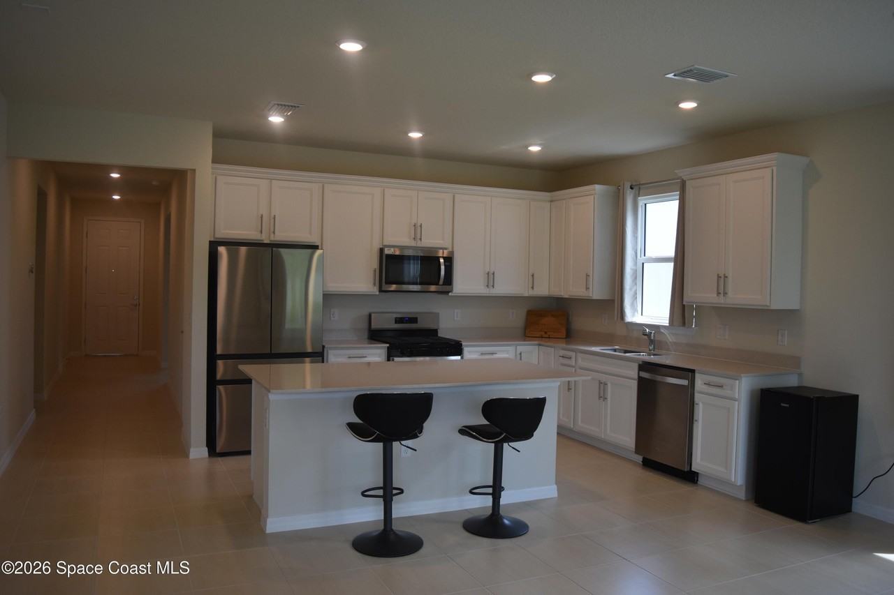 5039 Sunnytime St - Photo 7 of 50