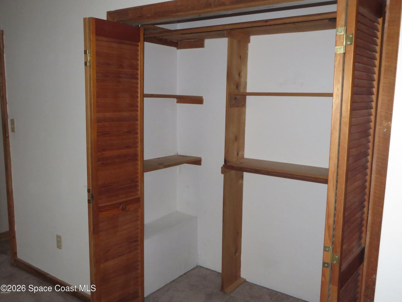 1145 Horizon Ct - Photo 7 of 30