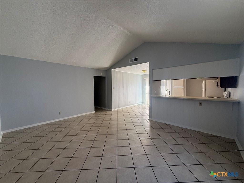 102 Cockerham St #B - Photo 2 of 15