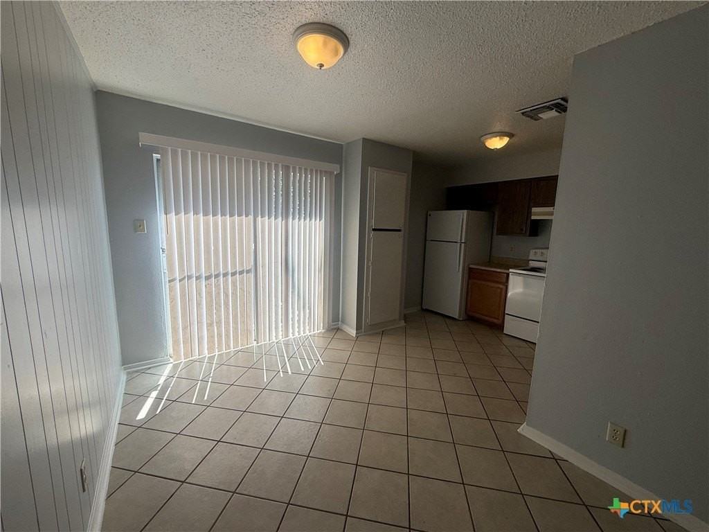 102 Cockerham St #B - Photo 3 of 15