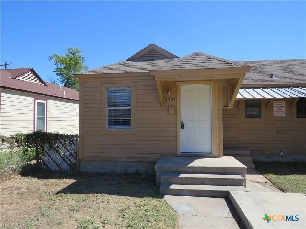 1305 S 5th St - Photo 2 of 12