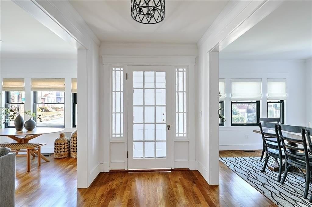 310 Elmgrove Ave - Photo 3 of 41