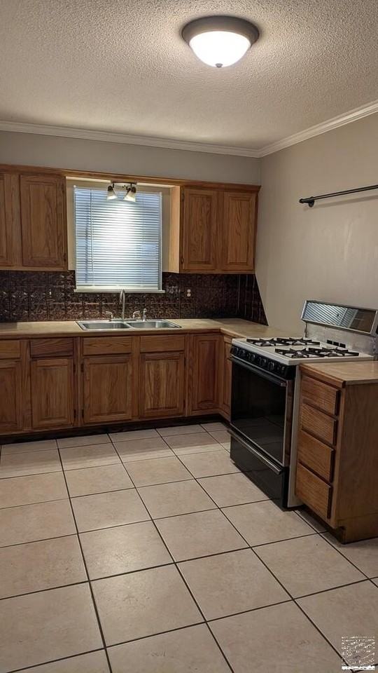 711 Hillview St - Photo 2 of 8