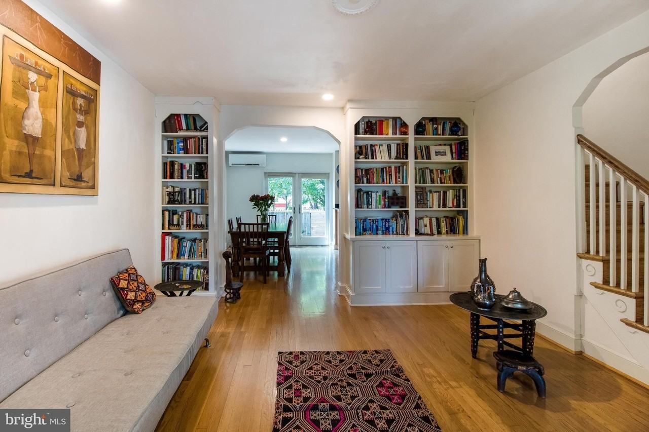 2224 Observatory Pl Nw - Photo 4 of 17