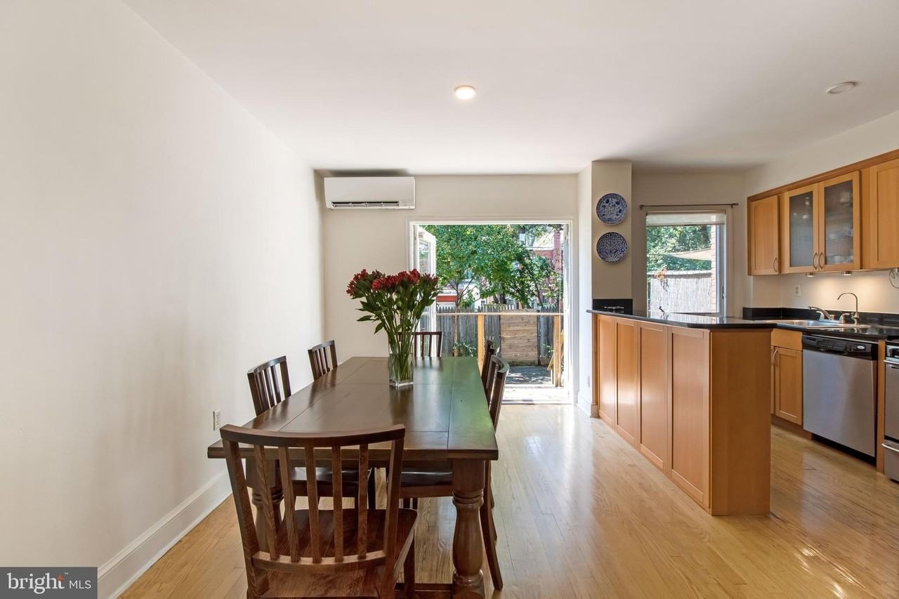 2224 Observatory Pl Nw - Photo 5 of 17