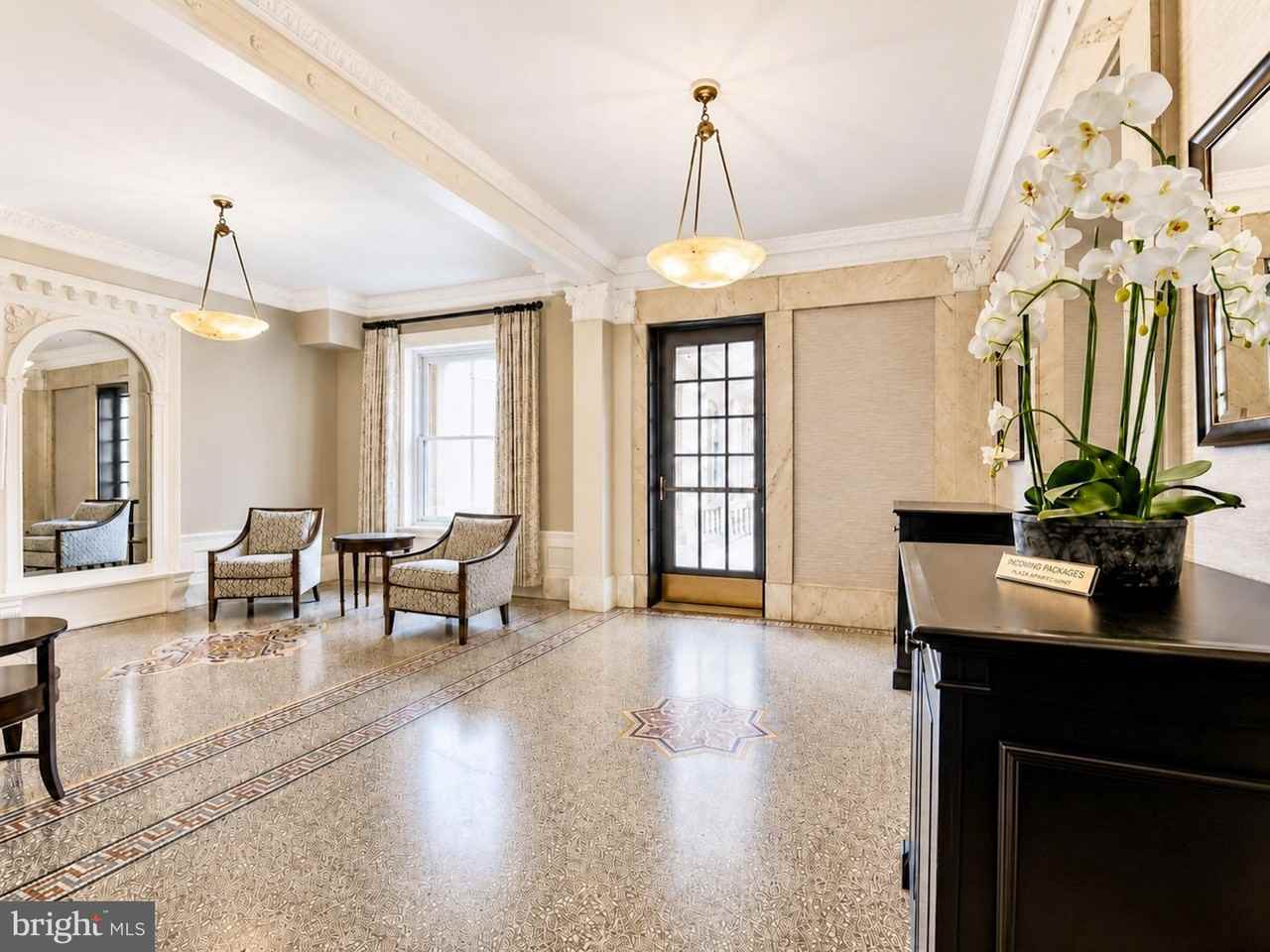 2153 California St Nw #1 - Photo 2 of 20