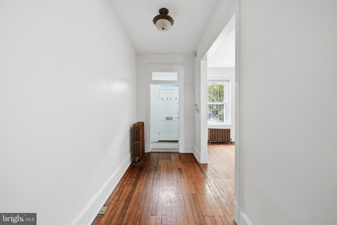 1419 Monroe St Nw - Photo 3 of 38