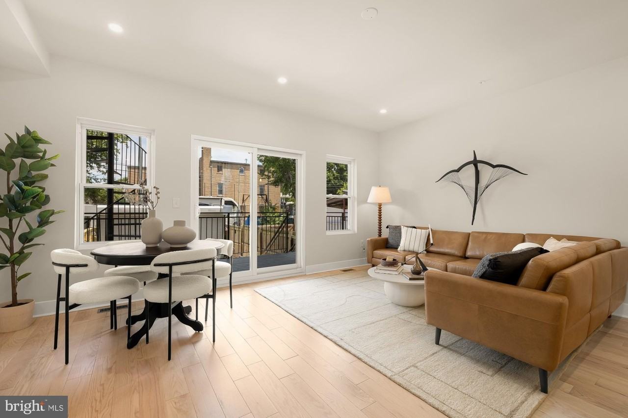 1128 Morse St Ne #1 - Photo 3 of 25
