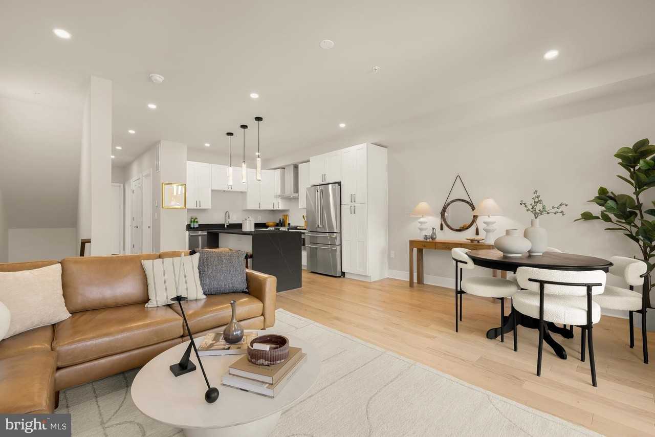 1128 Morse St Ne #1 - Photo 5 of 25