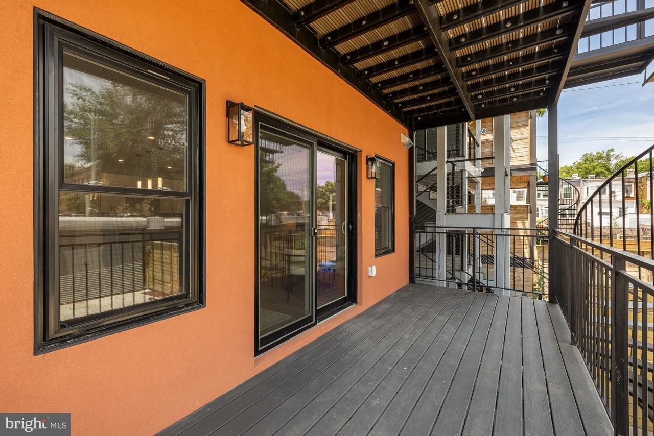 1128 Morse St Ne #1 - Photo 7 of 25