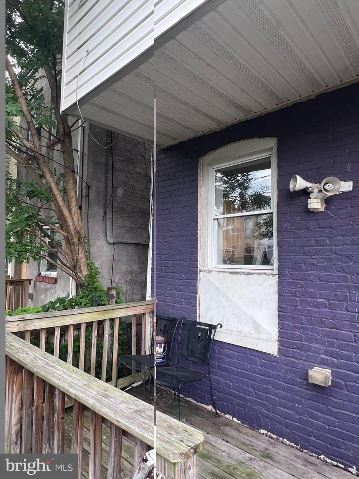 430 Whitridge Ave - Photo 7 of 18