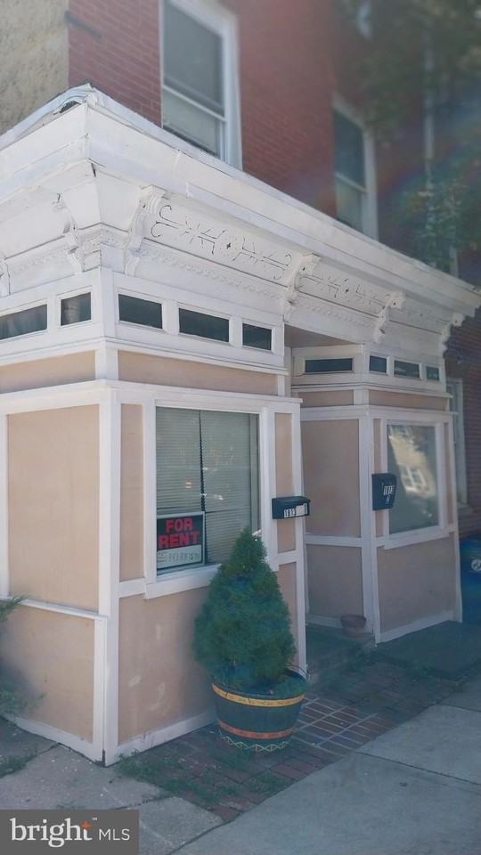 1813E E Pratt St #2 - Photo 3 of 31