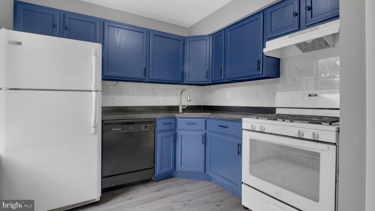 9653 Whiteacre Rd #B2 - Photo 2 of 16