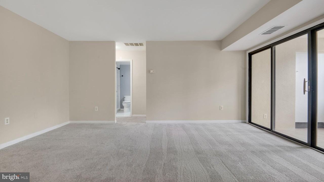 9653 Whiteacre Rd #B2 - Photo 7 of 16
