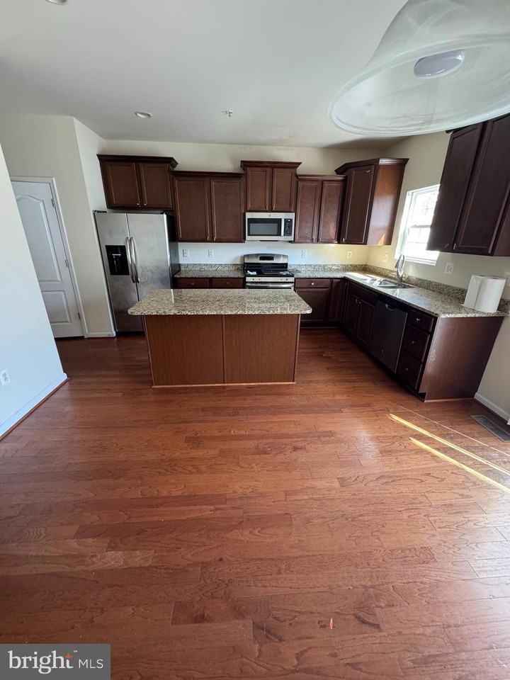 7814 Quidditch Ln - Photo 2 of 18