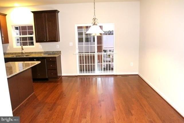 7814 Quidditch Ln - Photo 4 of 18