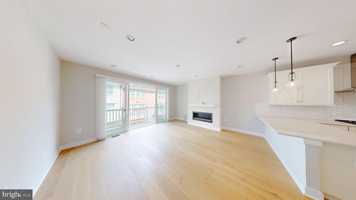 featured image of 10324 Grosvenor Pl