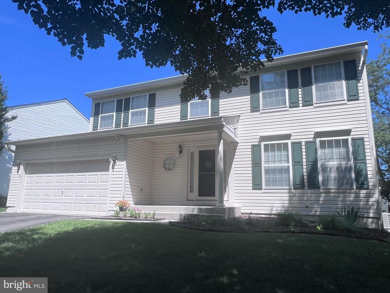 17207 Sumac Ct - Photo 2 of 37