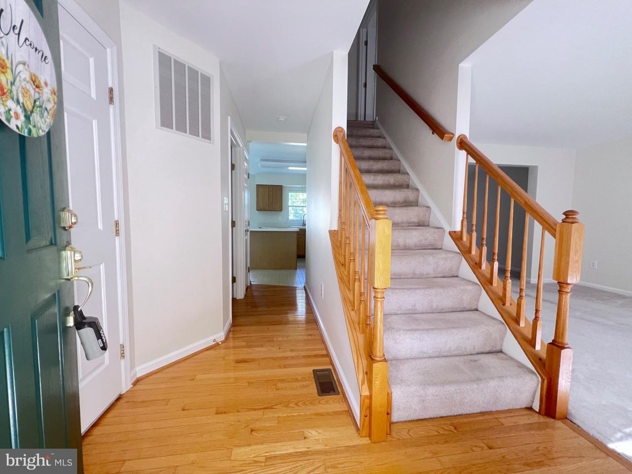 17207 Sumac Ct - Photo 3 of 37