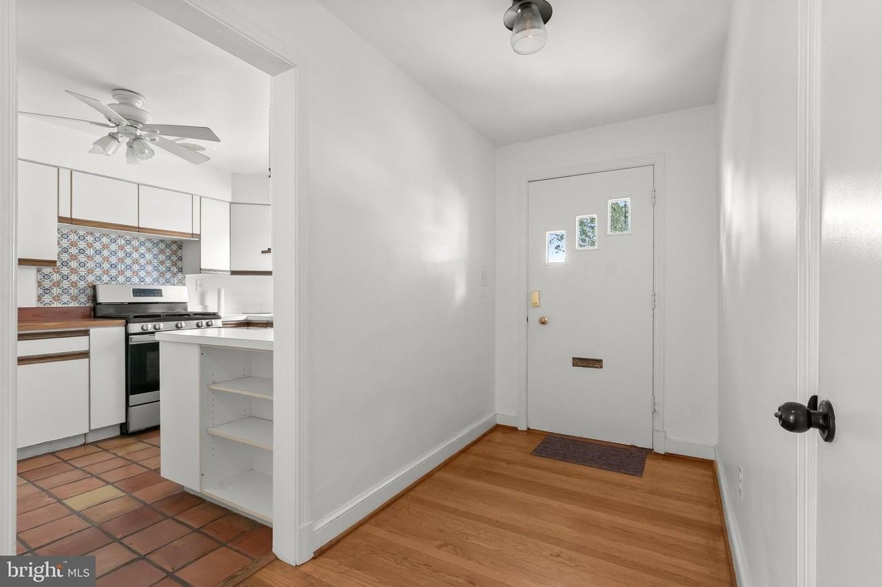5900 Osceola Rd - Photo 7 of 50