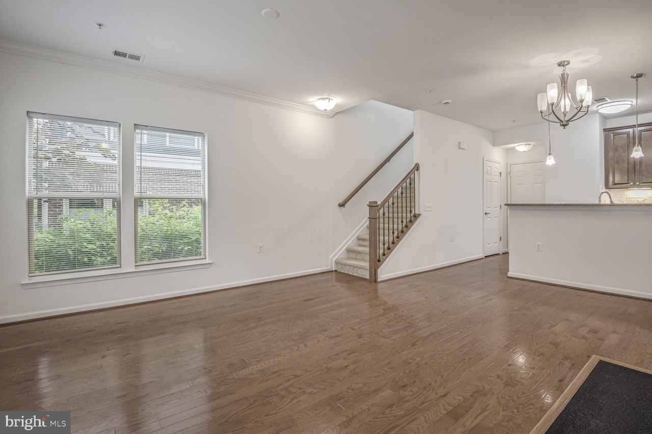 629 Diamondback Dr #16A - Photo 3 of 30