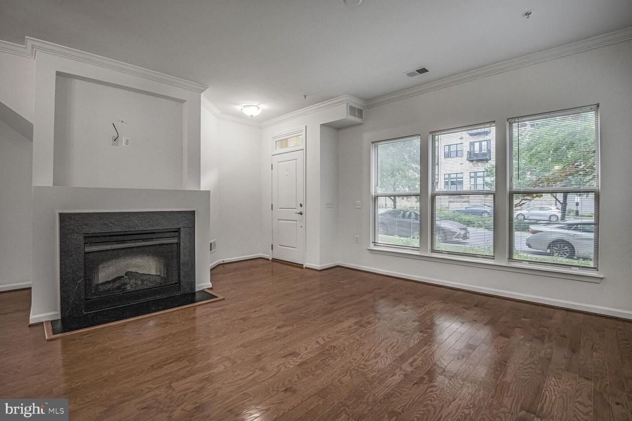 629 Diamondback Dr #16A - Photo 5 of 30