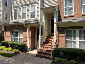 313-B Cross Green St #313B - Photo 1 of 1