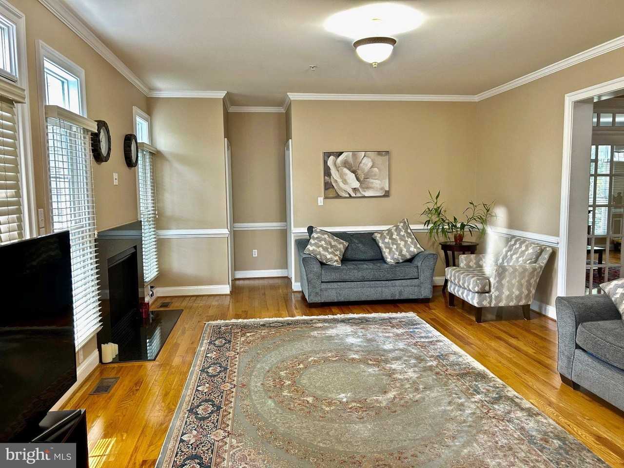202 Martins Ln - Photo 7 of 46